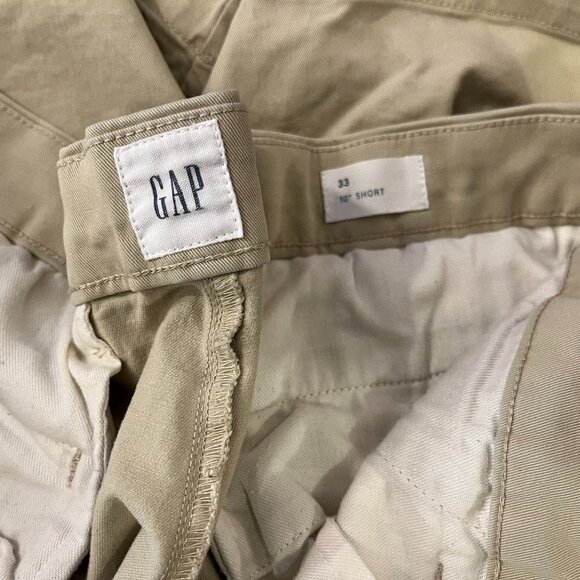 GAP Men's Cotton Sand Khaki Flat Front Shorts - Size 33 - Picture 4 of 4